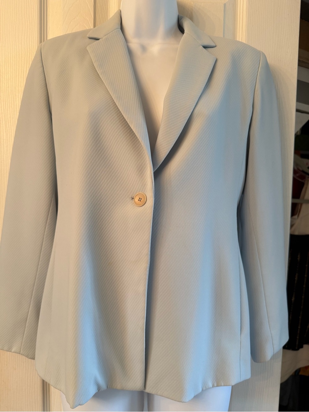 Women's Light Blue Single-Button Skirt Suit. Blazer size 4 petite skirt size 6